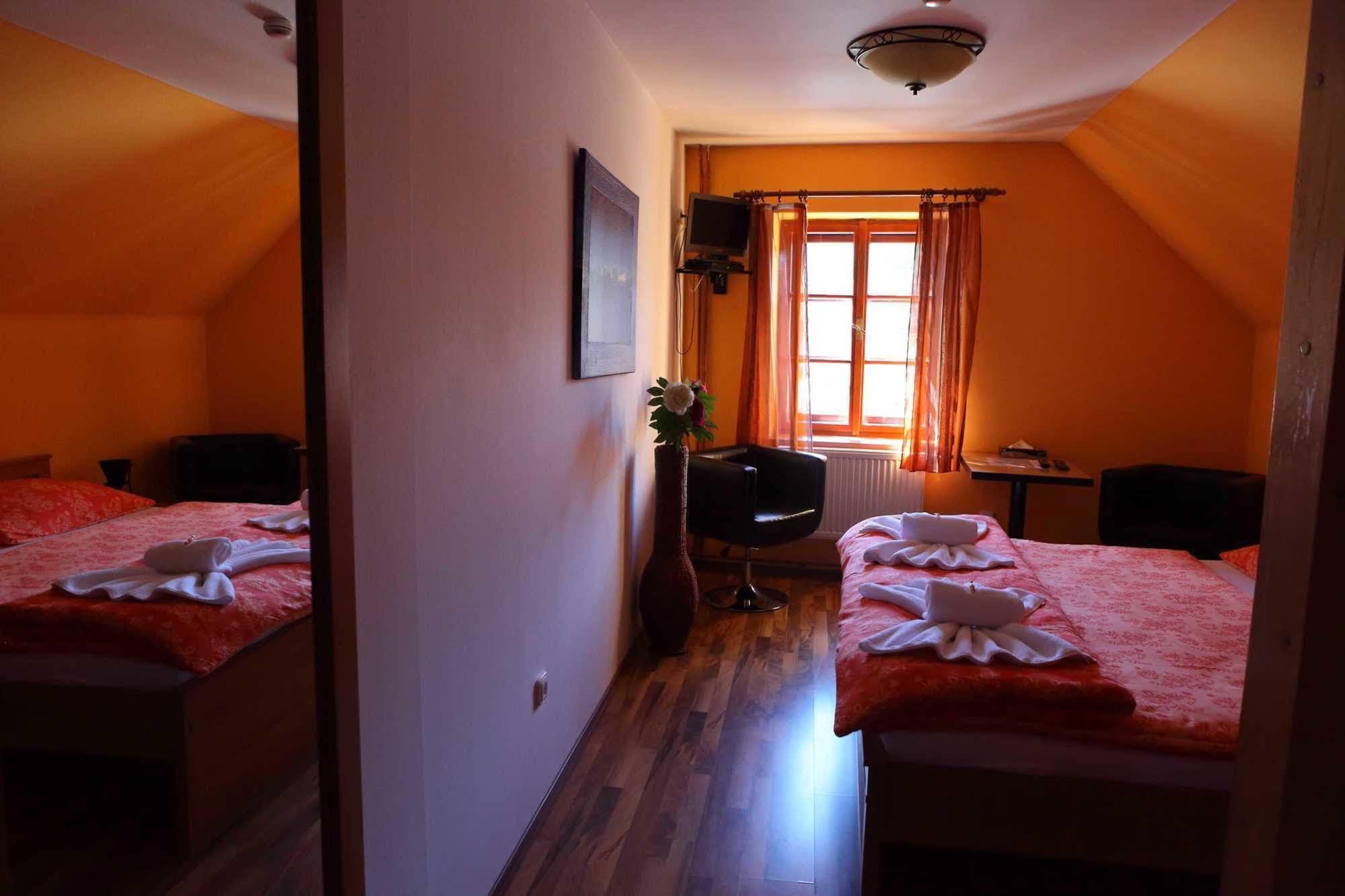 Hotel U Martina - Kocabka Rozmberk Nad Vltavou Ngoại thất bức ảnh